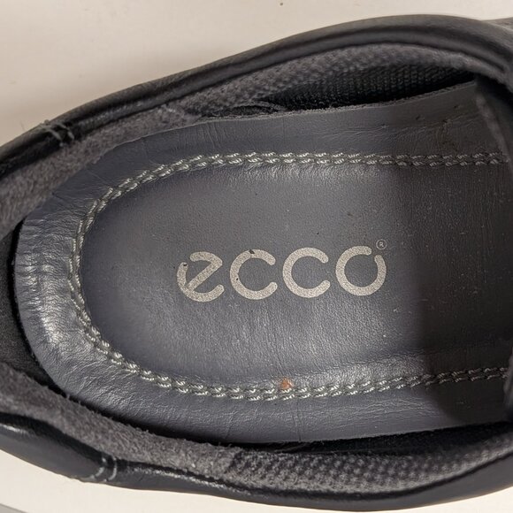 Ecco Sky Lace-Up Leather Sneaker in Black - Picture 5 of 16